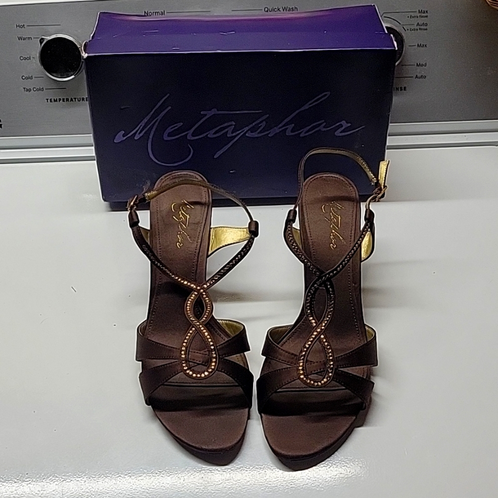 Elegant Deep Brown Sandals